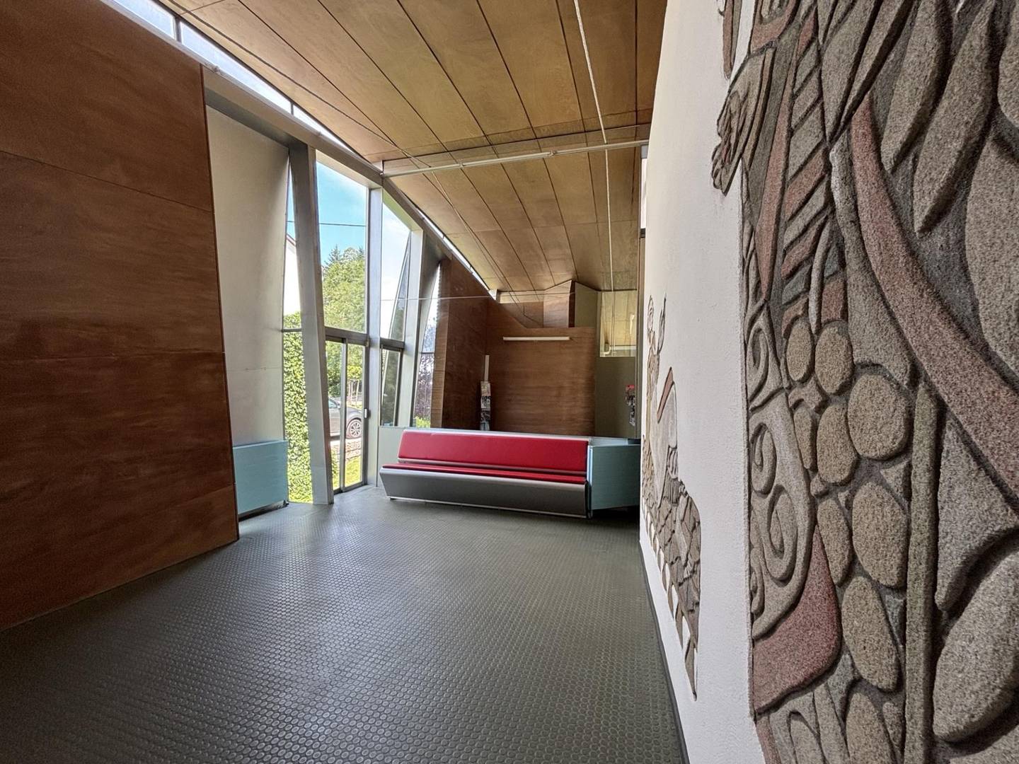 Barrierefreie Wohnung in markanter Architektur nahe Bahnhof