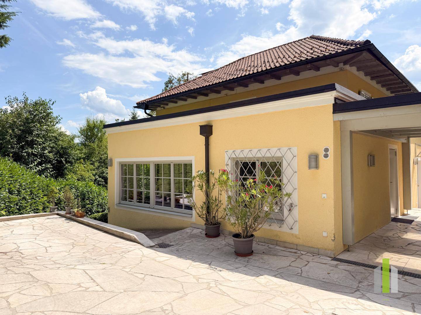 Maisonettewohnung am Arenberg with terrace and garden