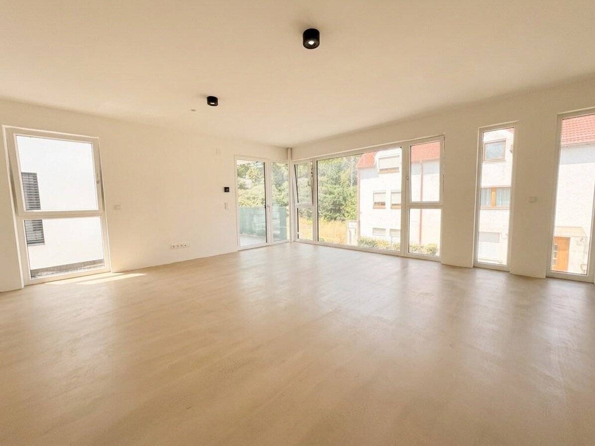 EXKLUSIVER ERSTBEZUG IN KIERLING | LOGGIA | FUSSBODENHEIZUNG | LUFTWÄRMEPUMPE | PREMIUM-AUSSTATTUNG !