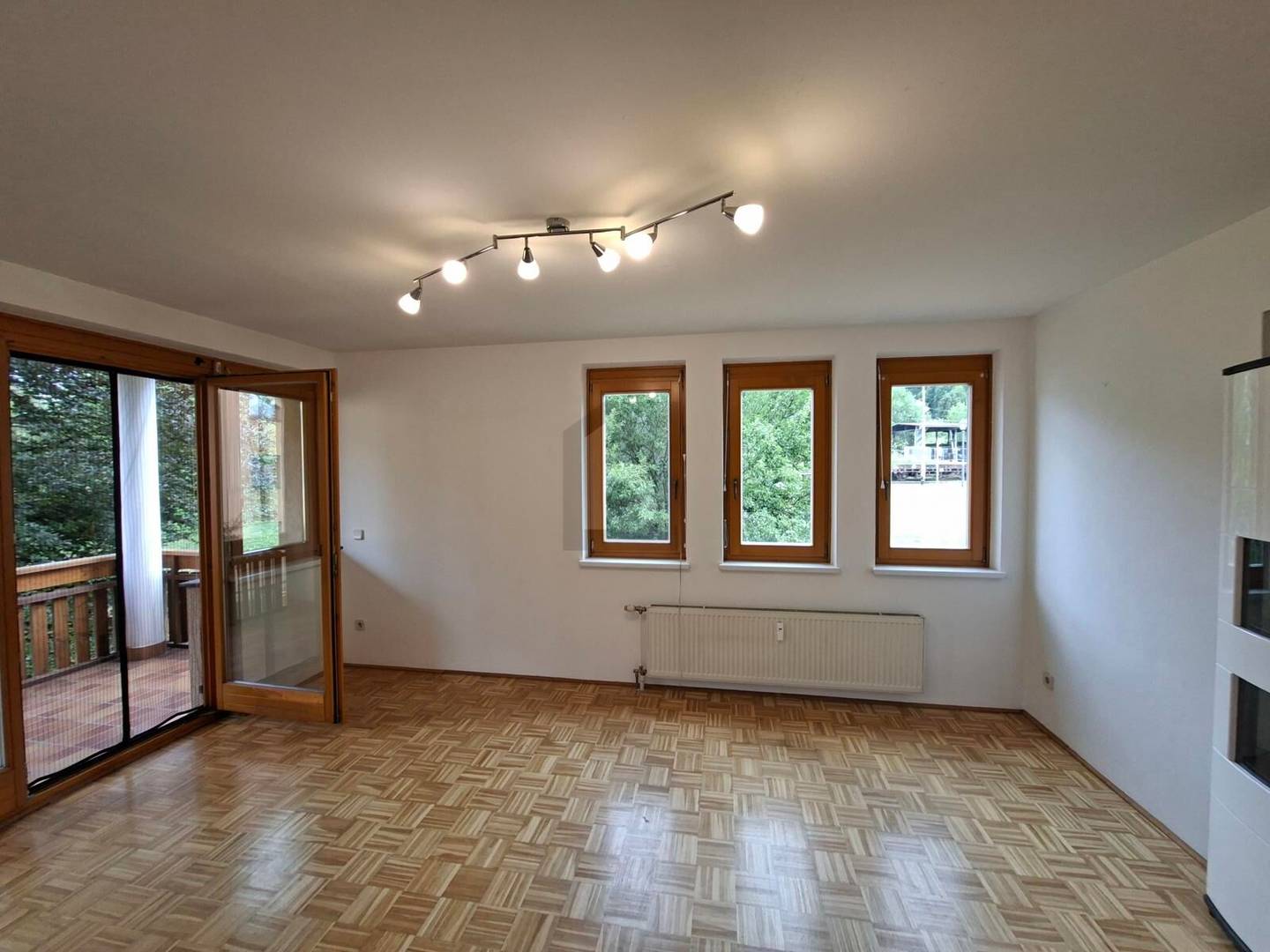 Helle Wohnung in zentral ruhiger Lage mit Balkon