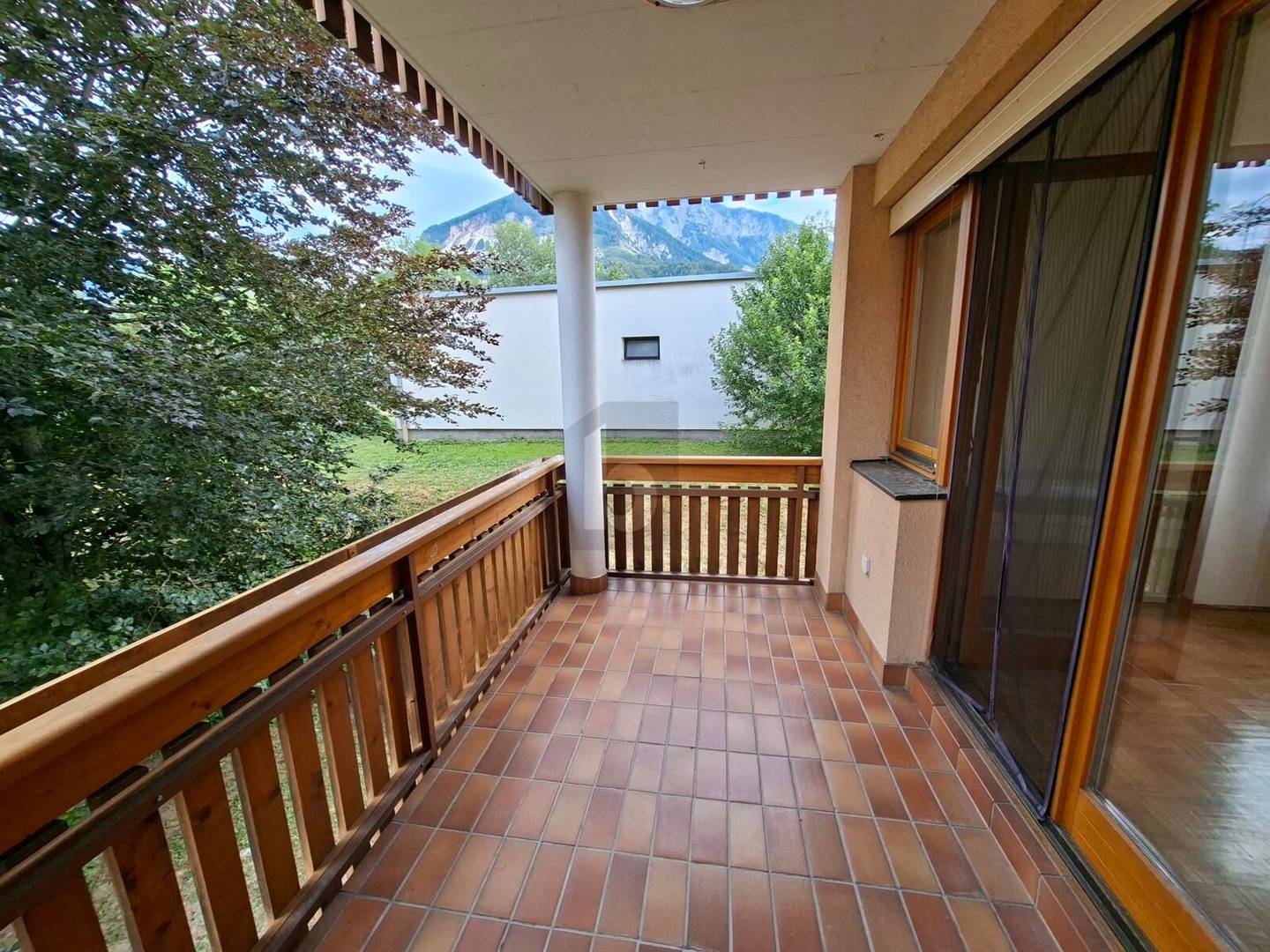 Helle Wohnung in zentral ruhiger Lage mit Balkon