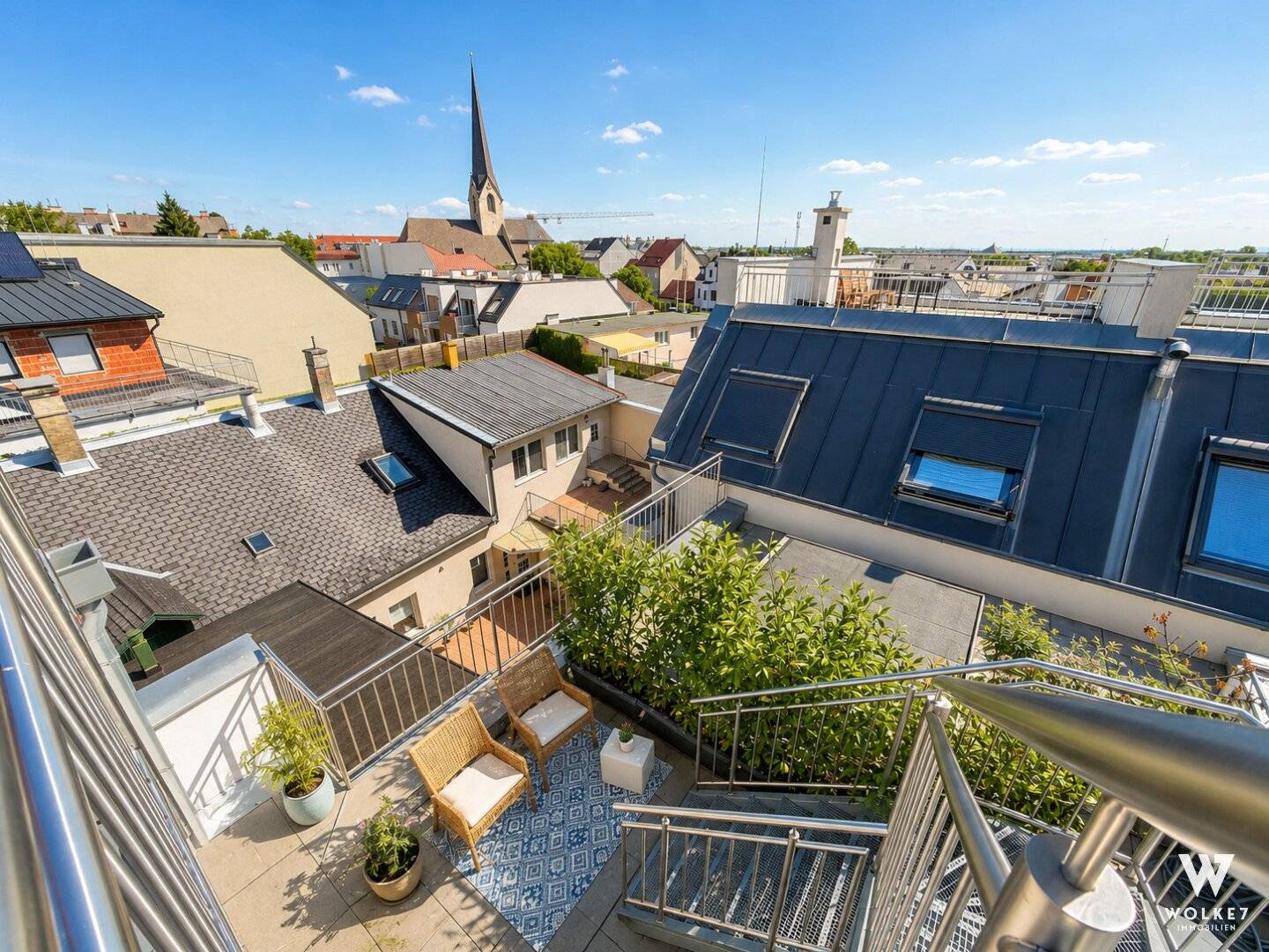 +++ Exklusive 4 - Zimmer Dachgeschoss-Maisonette Wohnung mit zwei Terrassen I Klimaanlagen I Lift +++