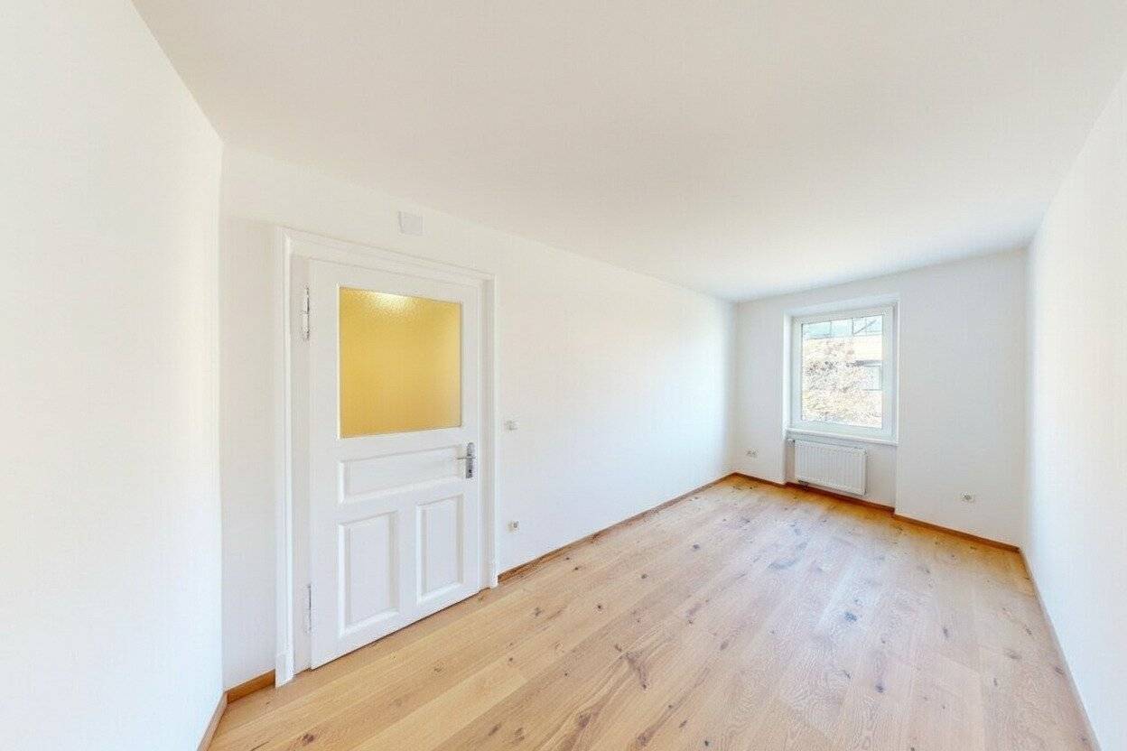 Charming 2-room old building apartment tastefully renovated near Augarten