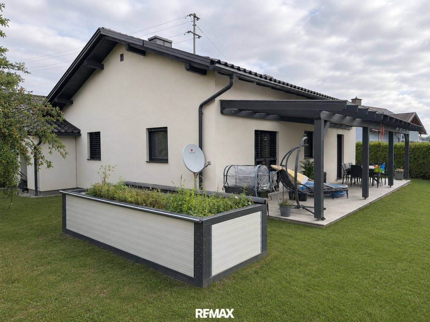 Newly renovated bungalow in sought after residential area – Modern living in St. Veit an der Glan