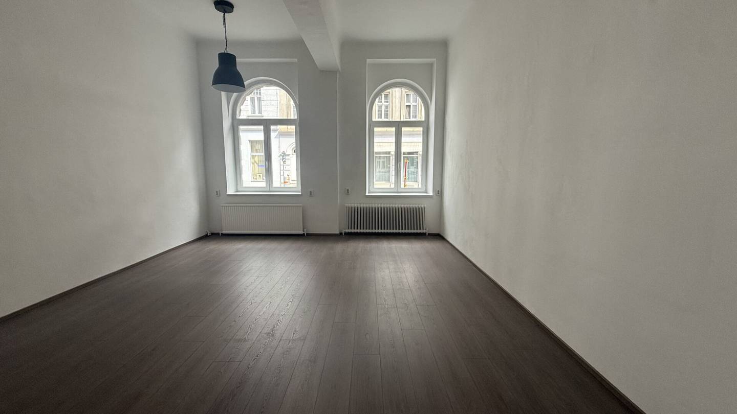 Modern saniertes Büro mit 3 Zimmern und Innenhofparkplatz - Provisionsfrei