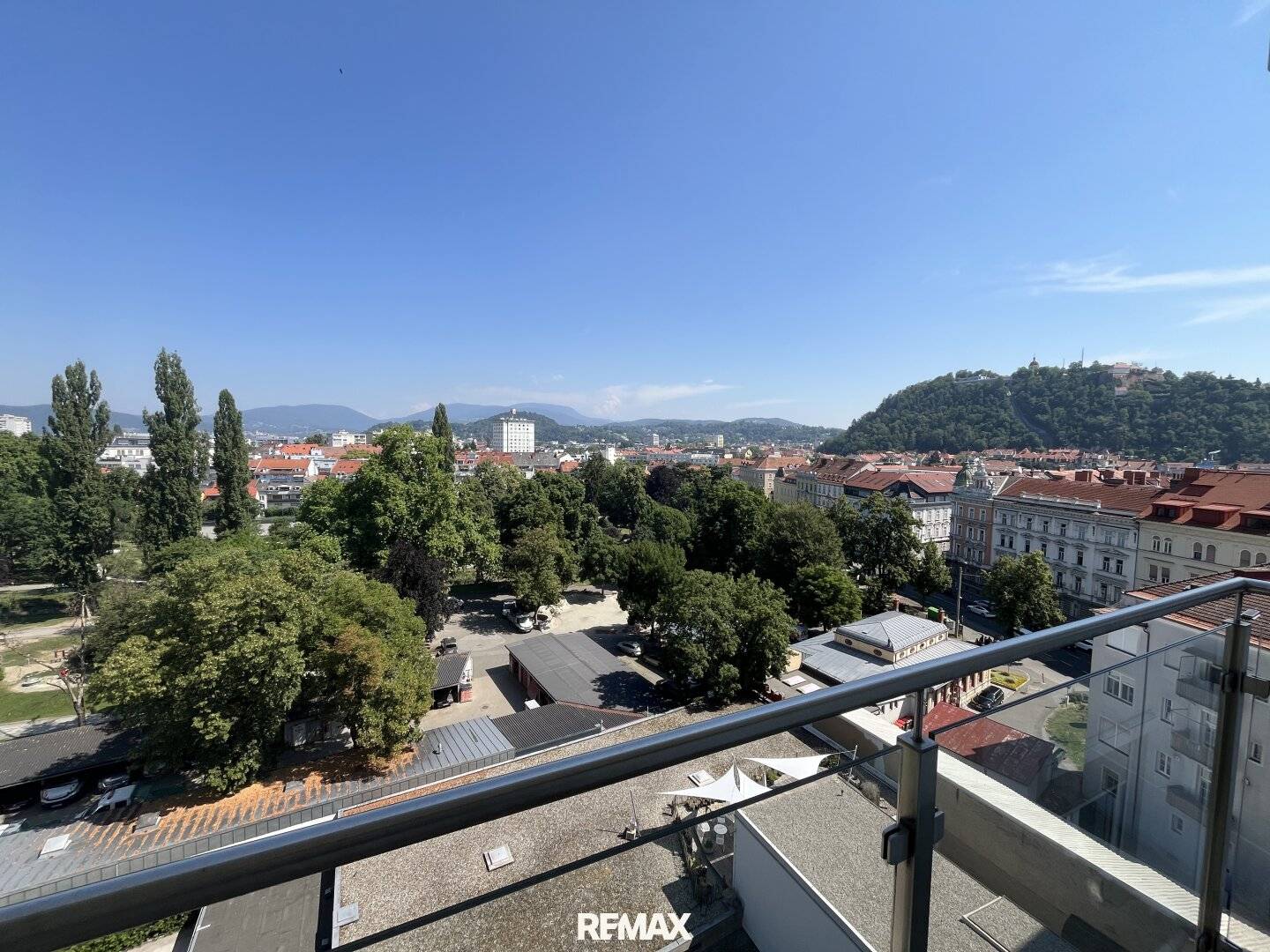 City life with panorama – Attractive 3.5-room apartment in Graz with right of residence for sale