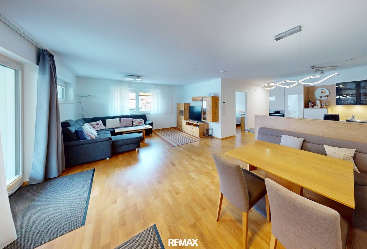 Modern, offen und einladend – 3-Zimmer-Wohnung mit Parkplatz in Prutz!