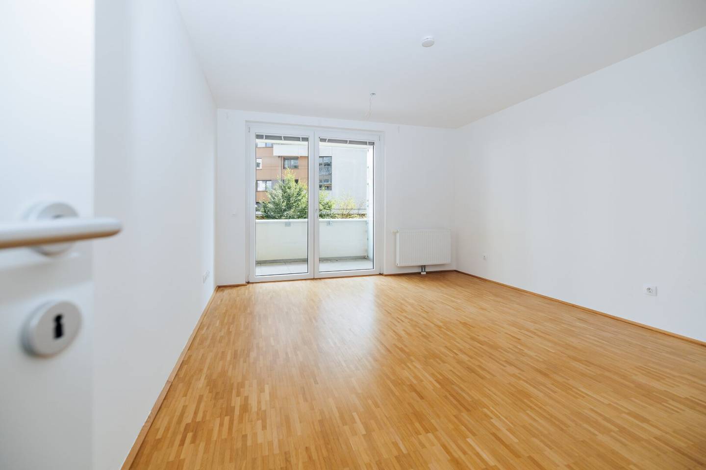 MODERN KITCHEN I BARRIER-FREE I PASSENGER LIFT I SOUTH LOGGIA I PRIME LOCATION IN EGGEMBERG I 1st FLOOR I PROJECT WOHNEN