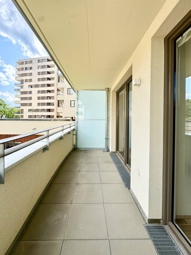 MODERN KITCHEN I BARRIER-FREE I PASSENGER LIFT I SOUTH LOGGIA I PRIME LOCATION IN EGGEMBERG I 1st FLOOR I PROJECT WOHNEN