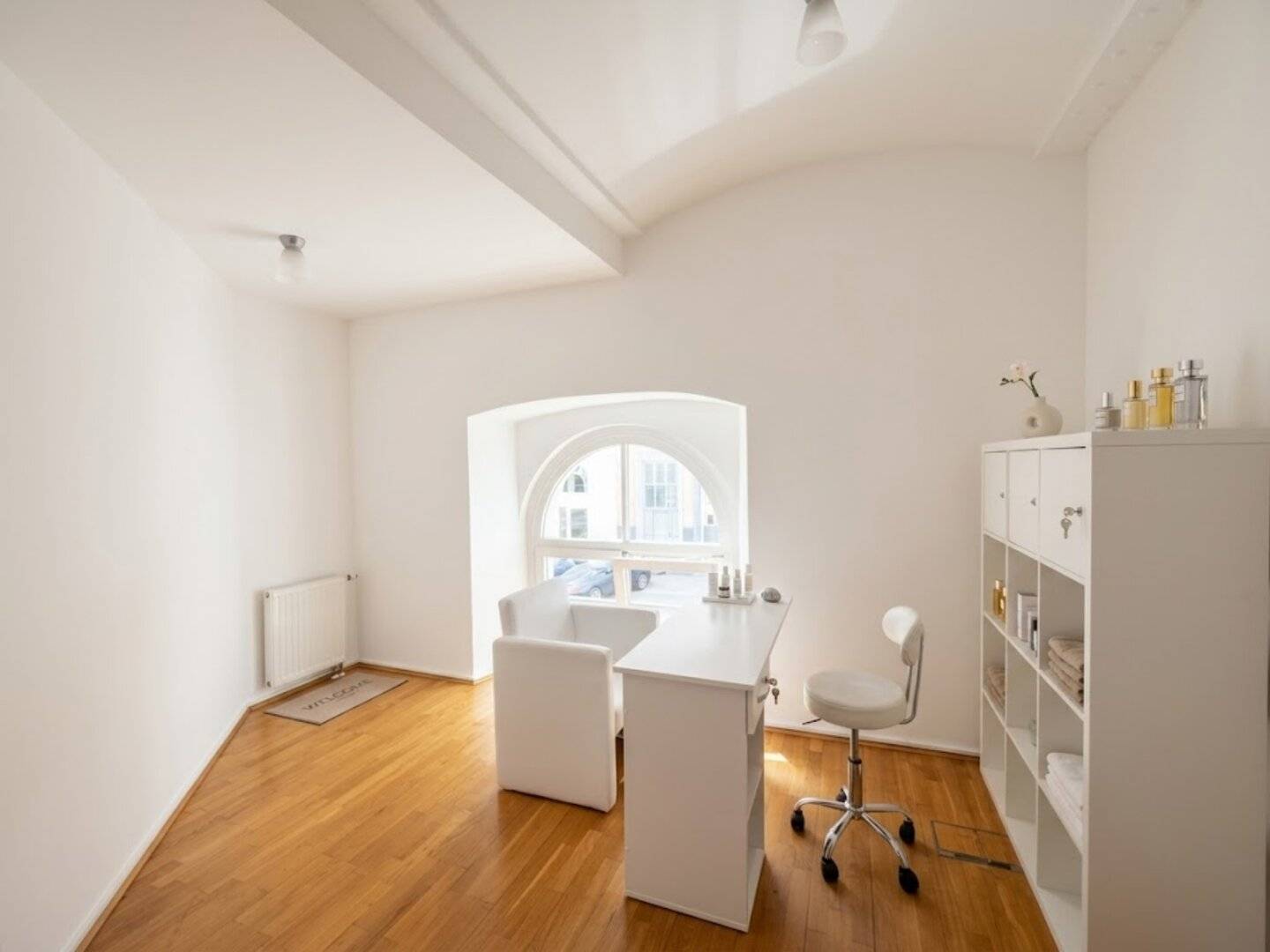 Beauty Salon Neutorgasse Near Stock Exchange