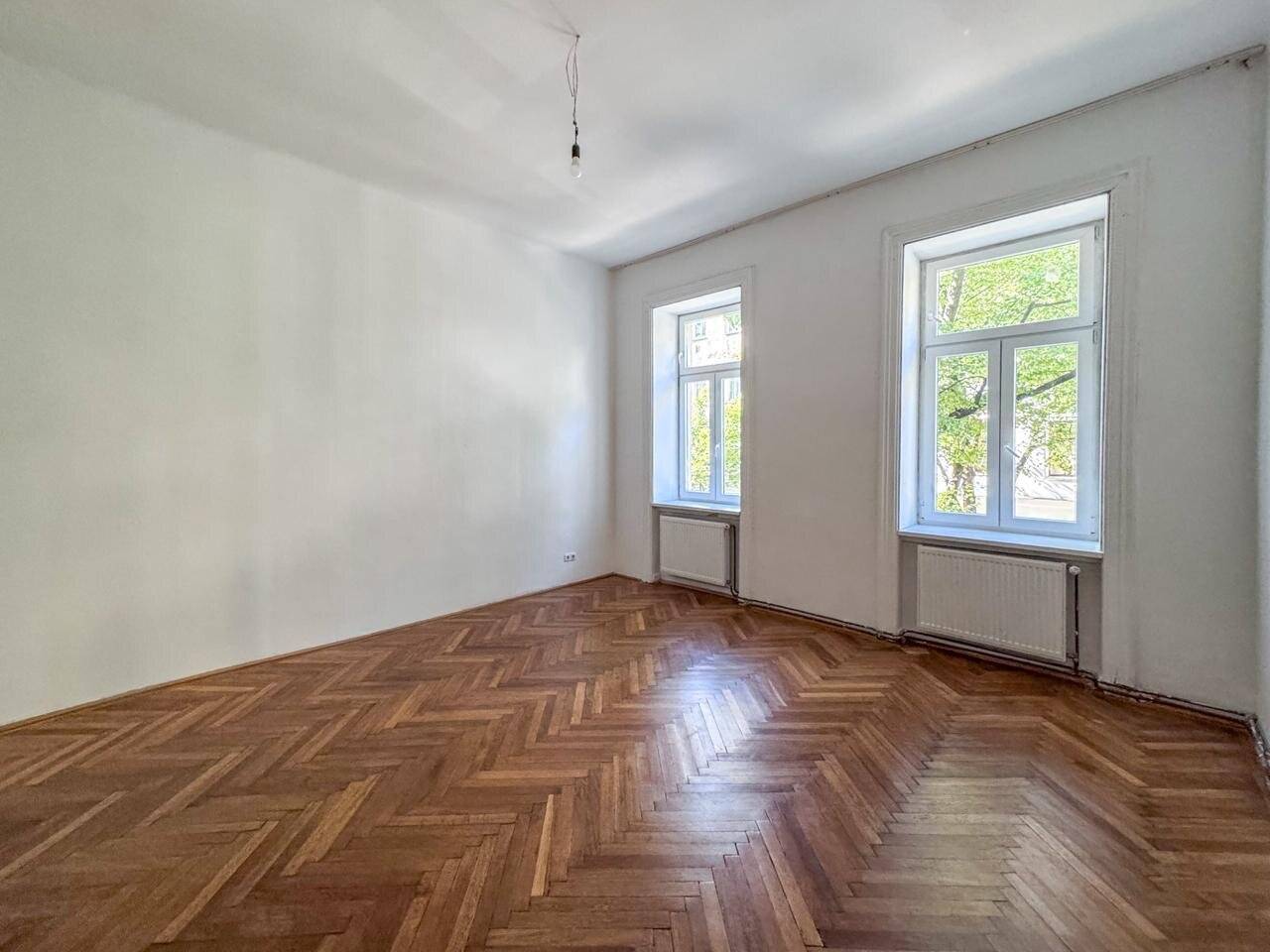 Stylish 2-room period apartment in the heart of the Stuwerviertel