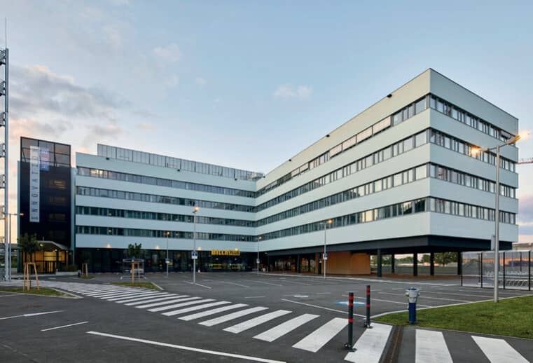Lichtdurchflutete Loftwohnung im Innovation Hub mit flexibler Nutzung