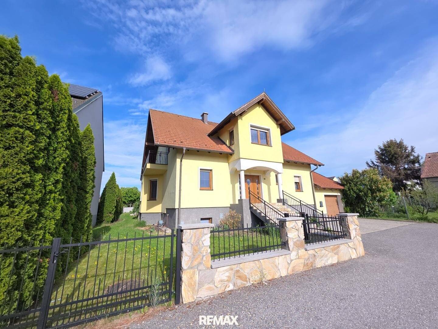 OPEN HOUSE! Hier lebt es sich ruhig und entspannt - Pool inklusive!