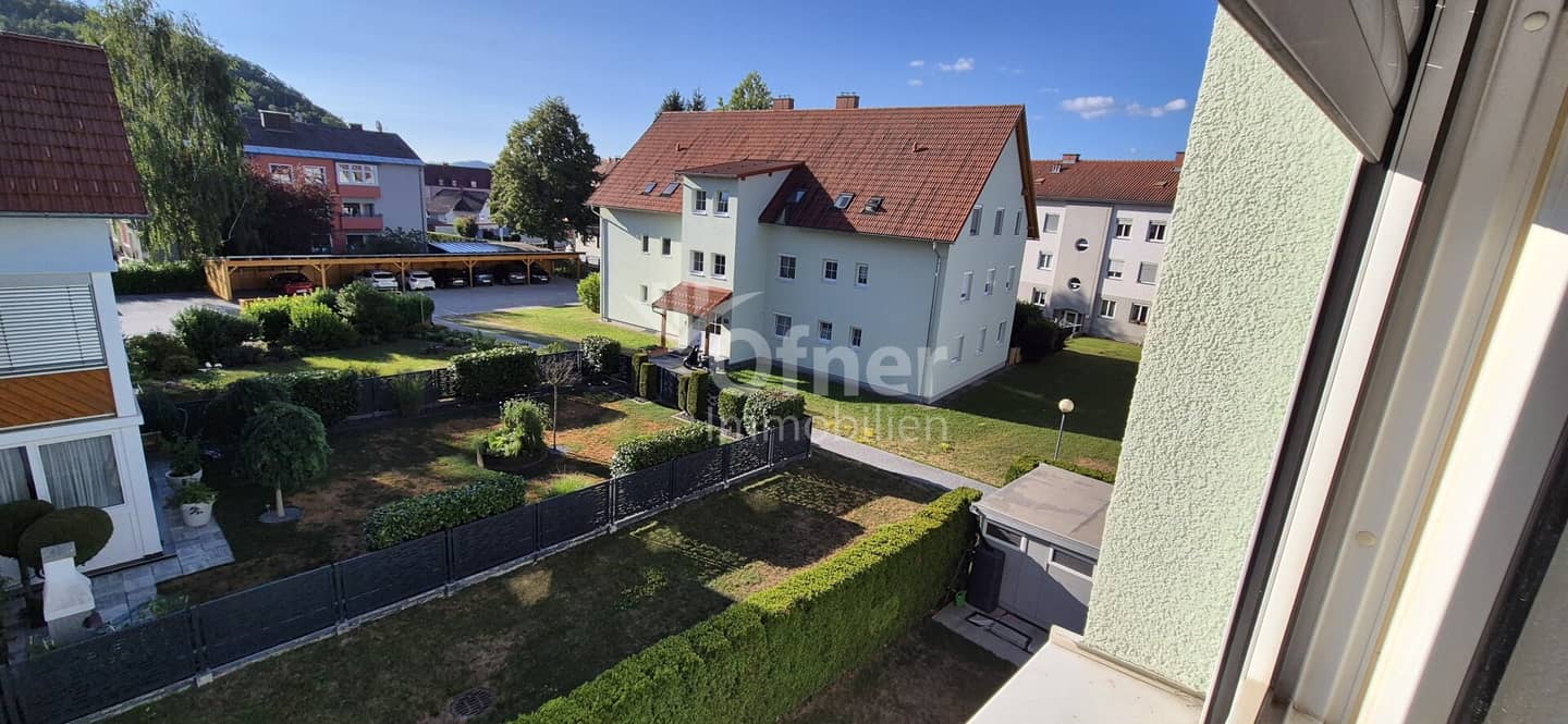 Sonnige 4-Zimmer Wohnung mit Loggia in Thermennähe