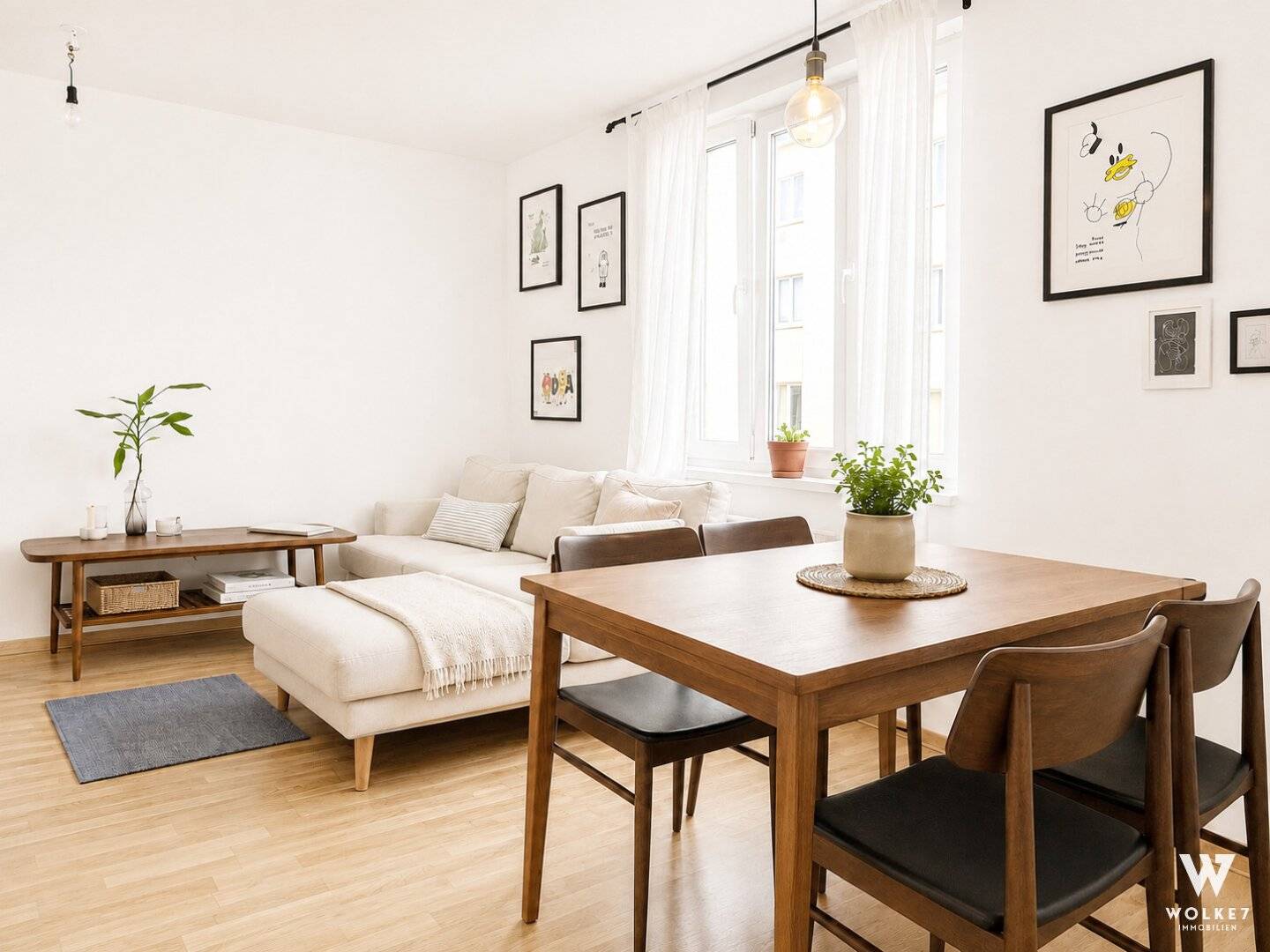 Yppenplatz Calling - Urban living with quiet courtyard location and loggia