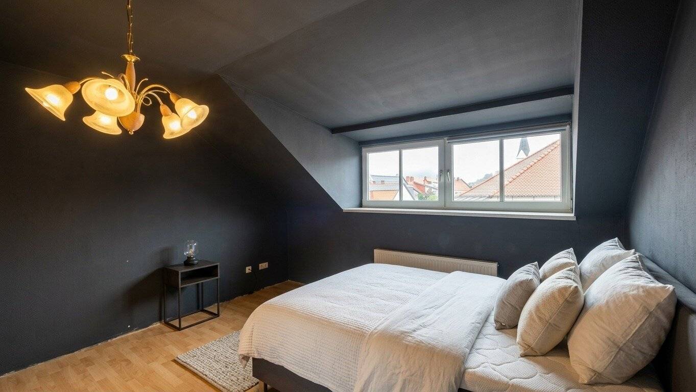 1-room apartment with kitchen and dining area in central location