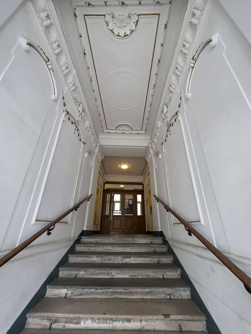 Cottageviertel at the Green Prater: move-in ready period apartment with elevator