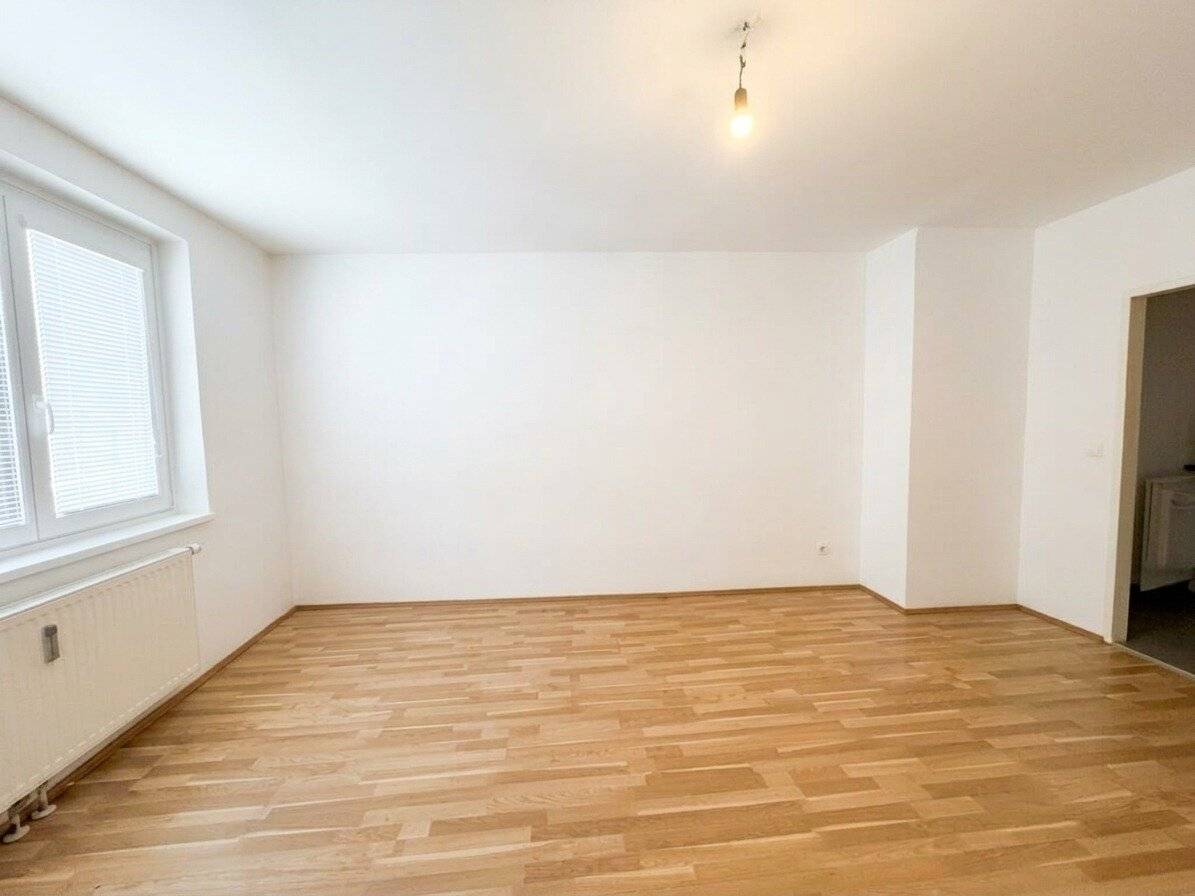 Charming 2-room apartment in well maintained new building
