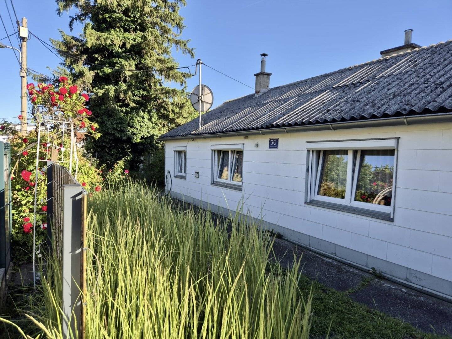 Idyllisches Einfamilienhaus mit Garten in ruhiger Umgebung nahe Biberhaufenweg
