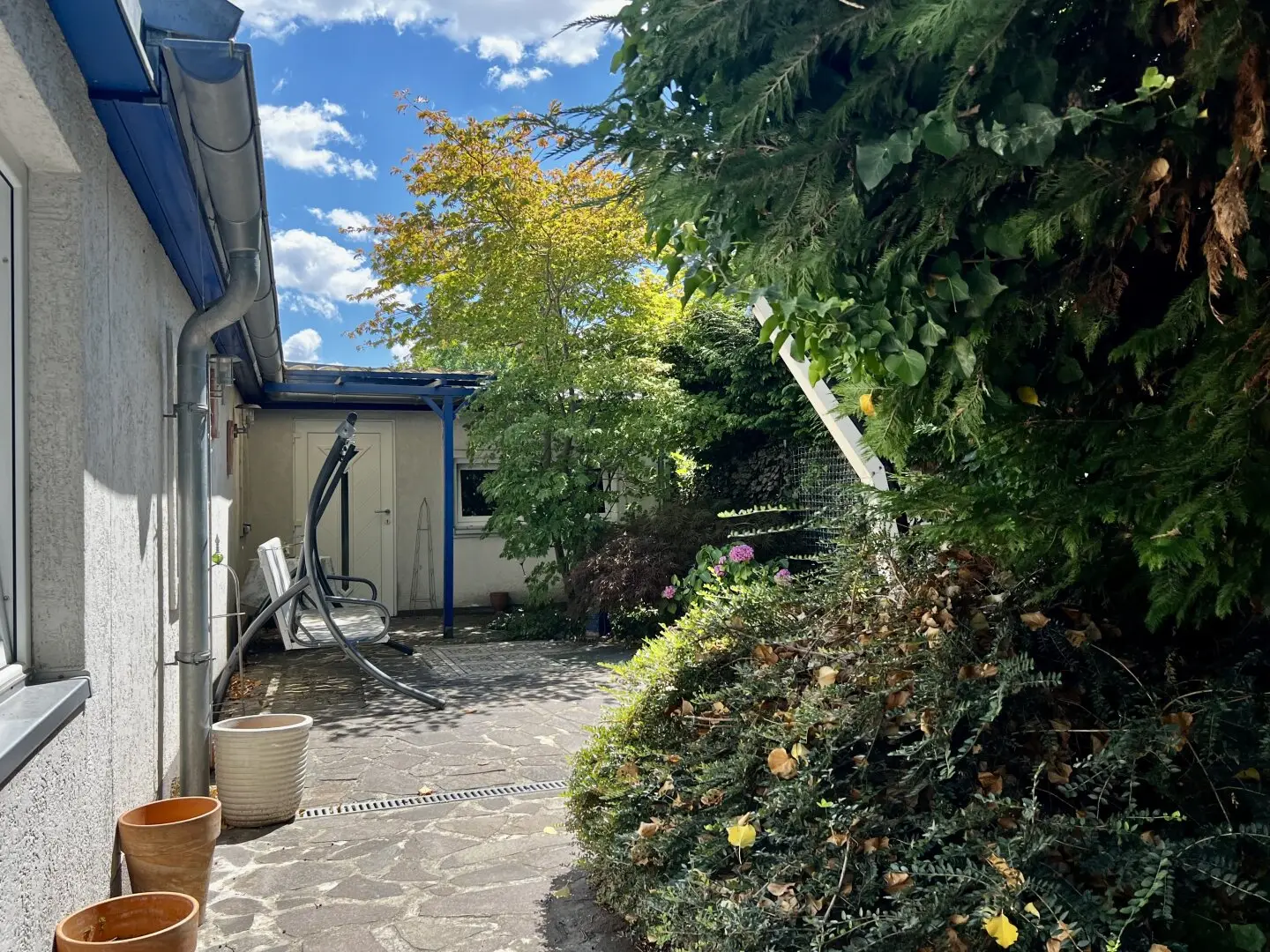 Idyllisches Einfamilienhaus mit Garten in ruhiger Umgebung nahe Biberhaufenweg