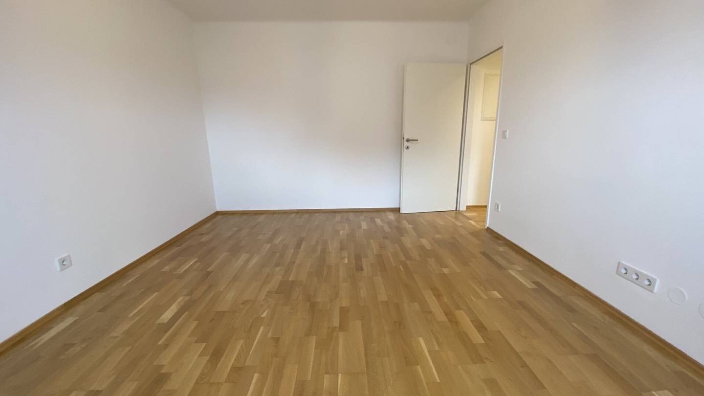 3-room apartment near university, central