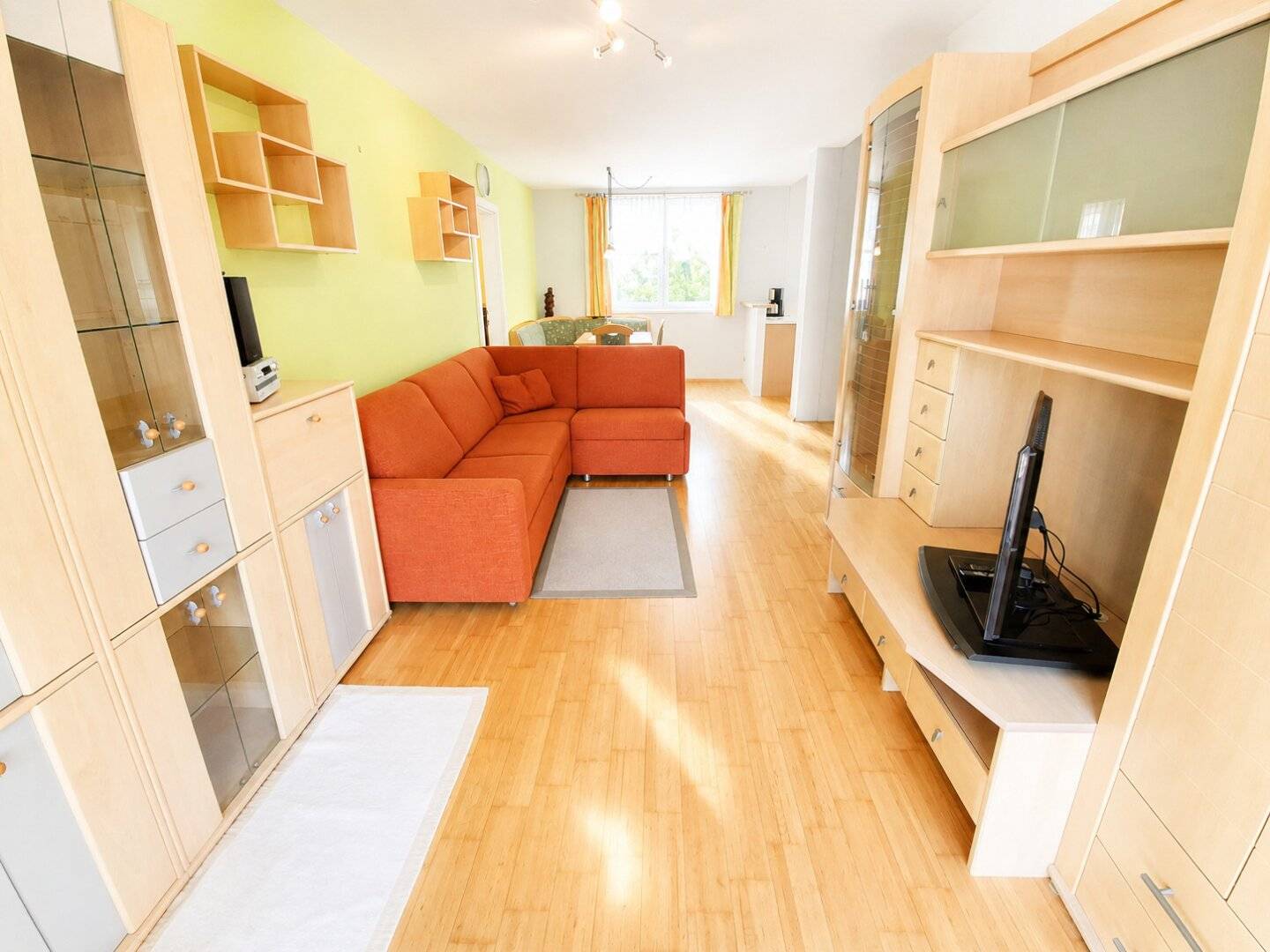 Salzburg/Schallmoos: Beautiful 2-room balcony apartment in a quiet location