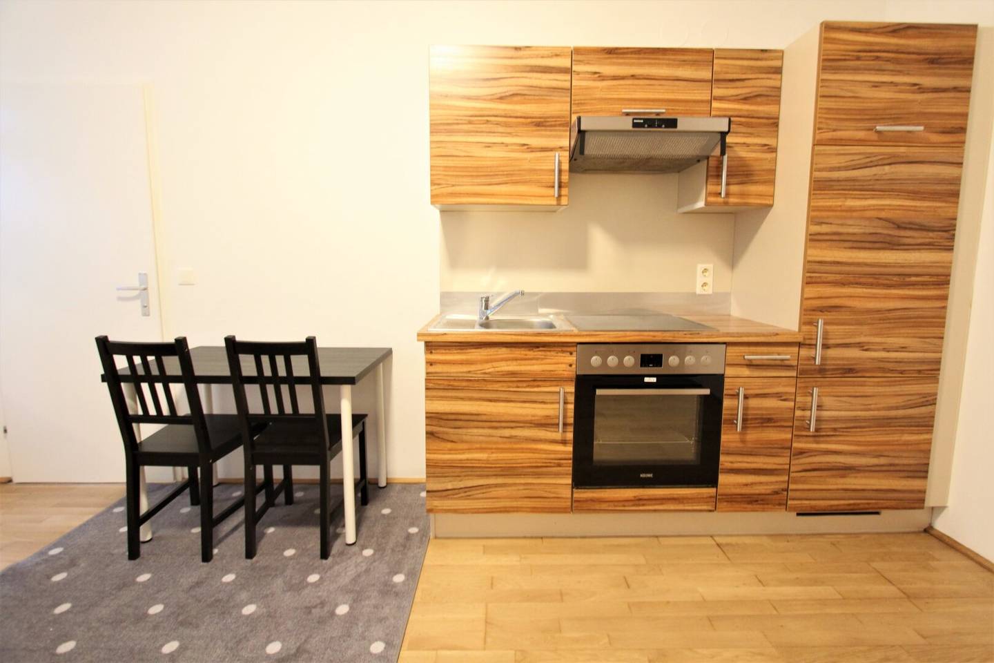 Kurzzeitvermietung! Schön möblierte Wohnung Nähe Reumannplatz!