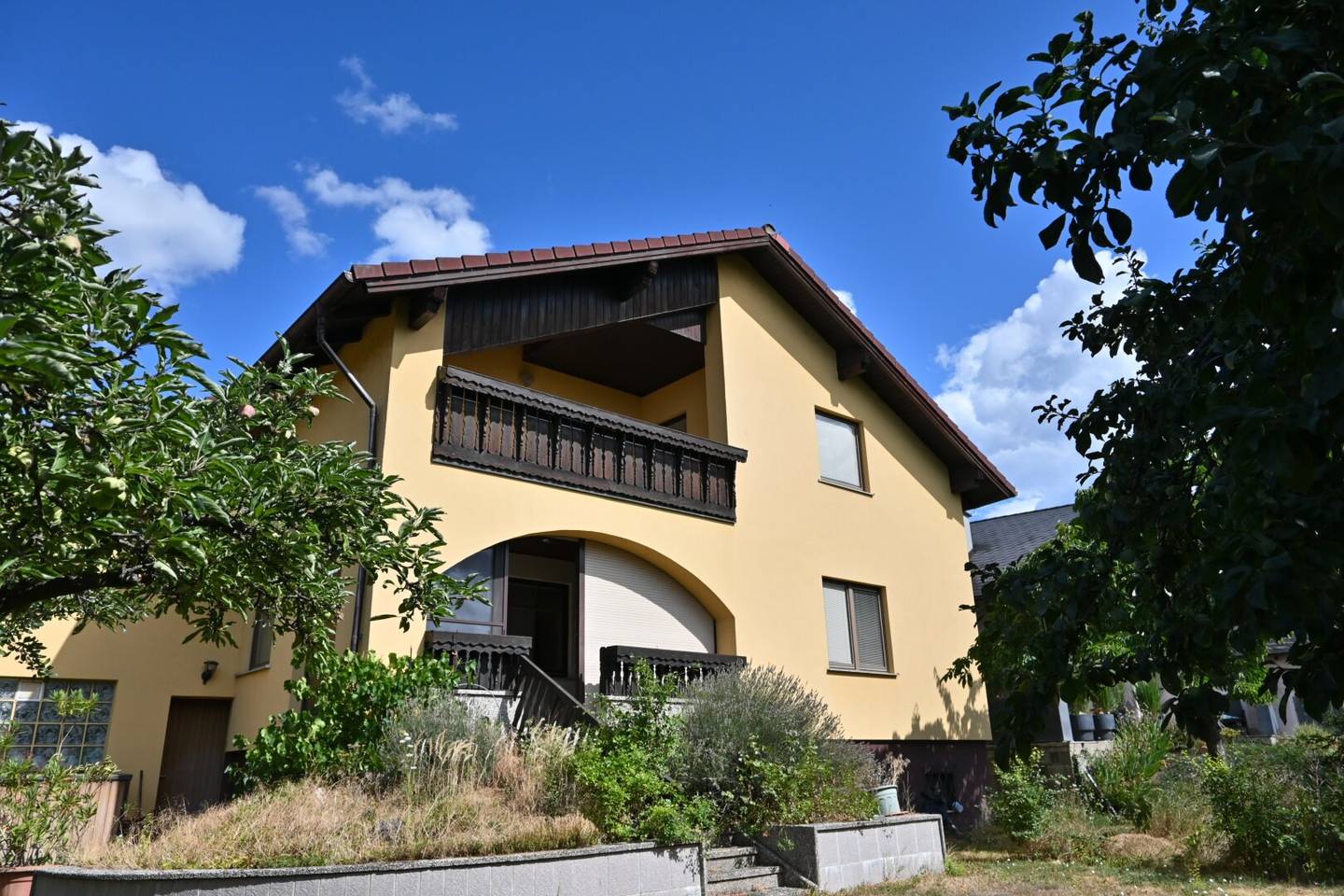 Between City Life and Wine Culture: Special Home in Retz