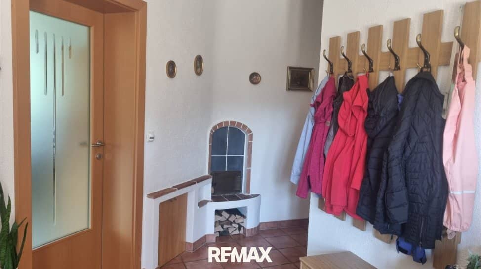 Einfamilienhaus in Straß im Attergau – Wohnen in ruhiger Lage mit vielen Extras