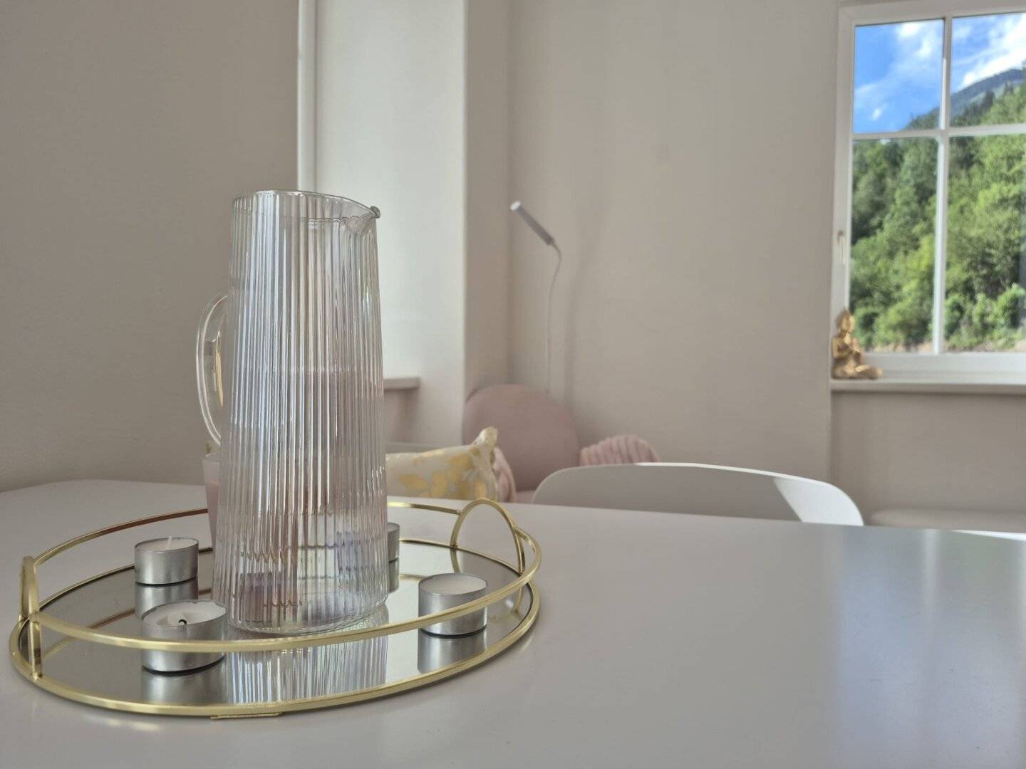 ARRIVE, UNPACK AND FEEL AT HOME - FULLY FURNISHED 2 ROOM RENTAL APARTMENT IN PENK