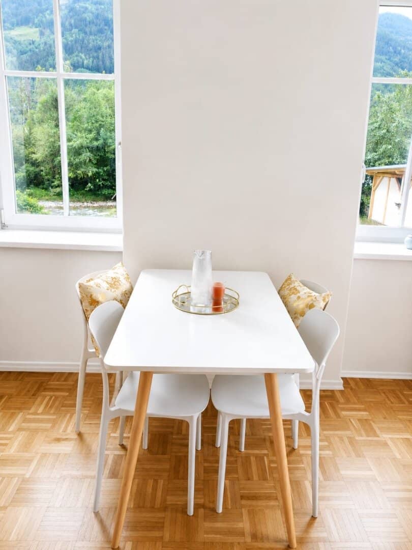 ARRIVE, UNPACK AND FEEL AT HOME - FULLY FURNISHED 2 ROOM RENTAL APARTMENT IN PENK