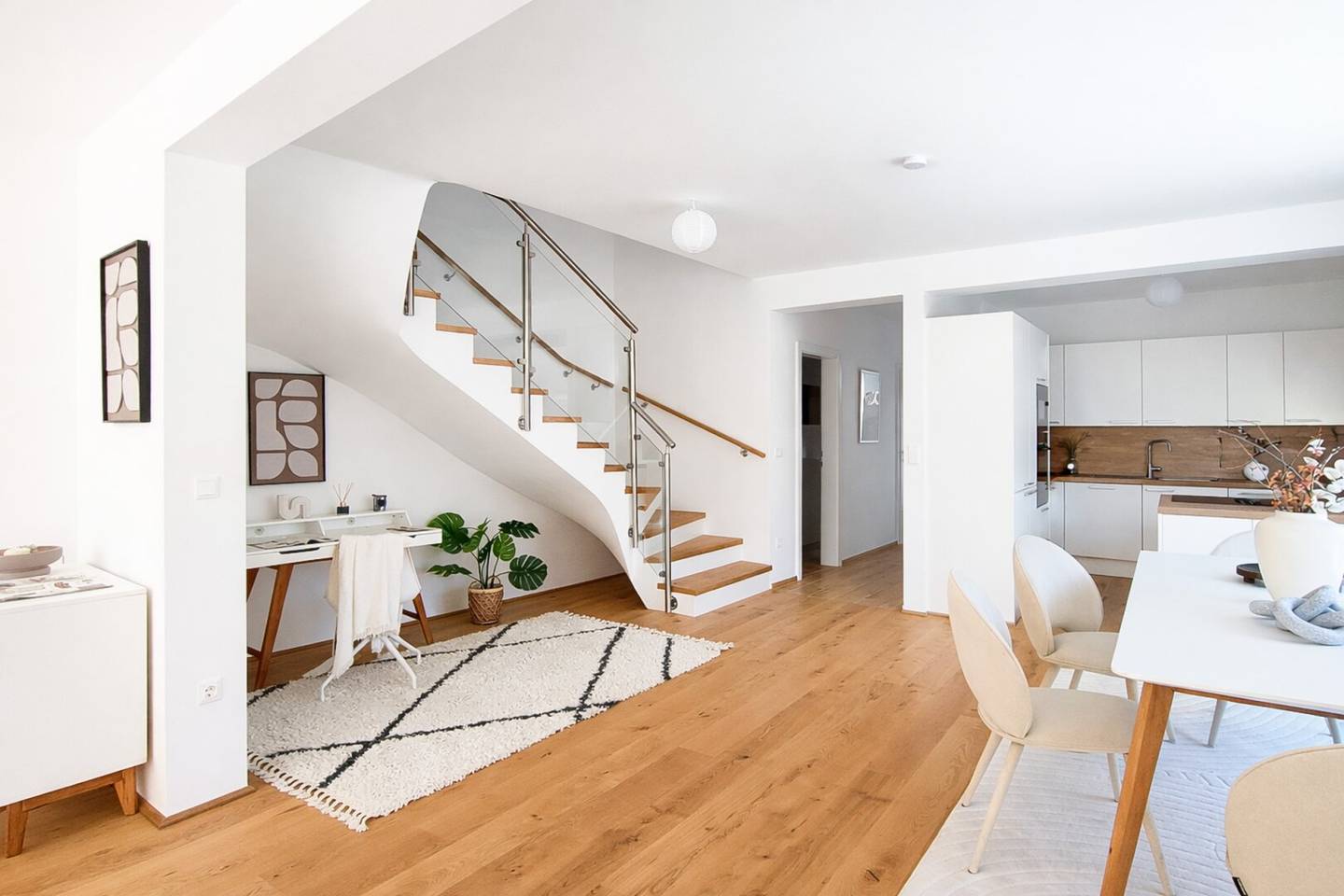 Wohnen in Mistelbach Doppelhaushälfte, 4 Zimmer, 148 m², 2 Stellplätze, Seezugang