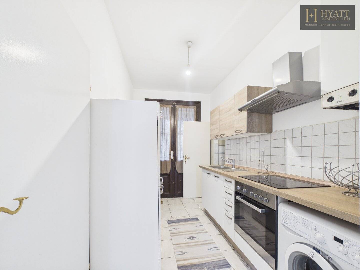 Charmante Altbauwohnung mit separater Küche und vielseitigem Allzweckraum