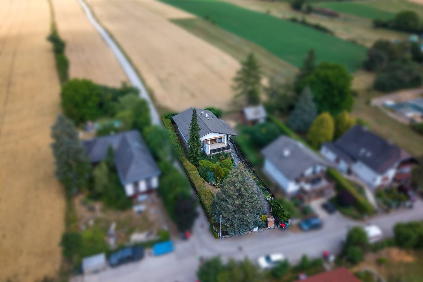Einfamilienhaus auf 580m2 Grundstück in Sackgassenlage mit Fernblick!