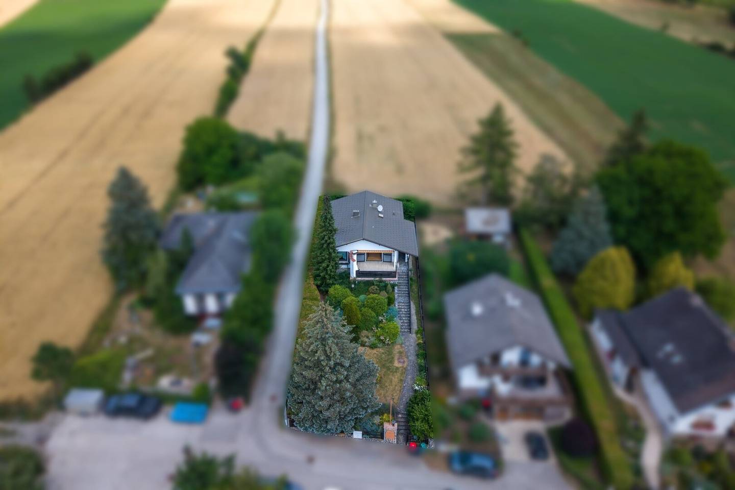 Einfamilienhaus auf 580m2 Grundstück in Sackgassenlage mit Fernblick!