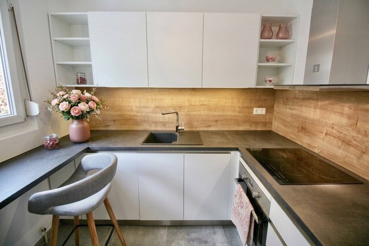 Stylish 4-room apartment with loggia in attractive location of the 14th district