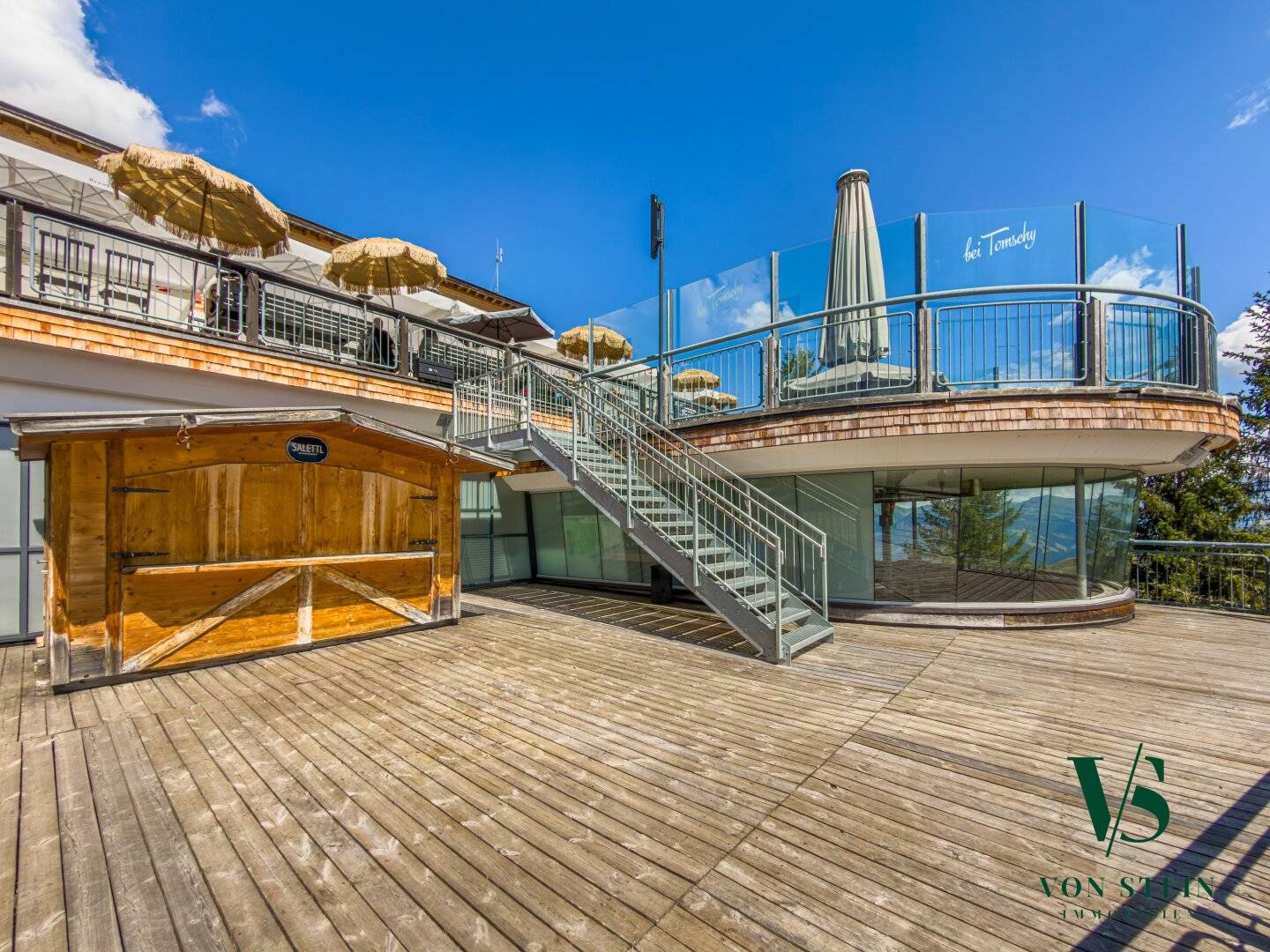 Exclusive promotion and brand space directly at the mountain station Hochkitzbühel/Hahnenkammbahn (Streif race track)