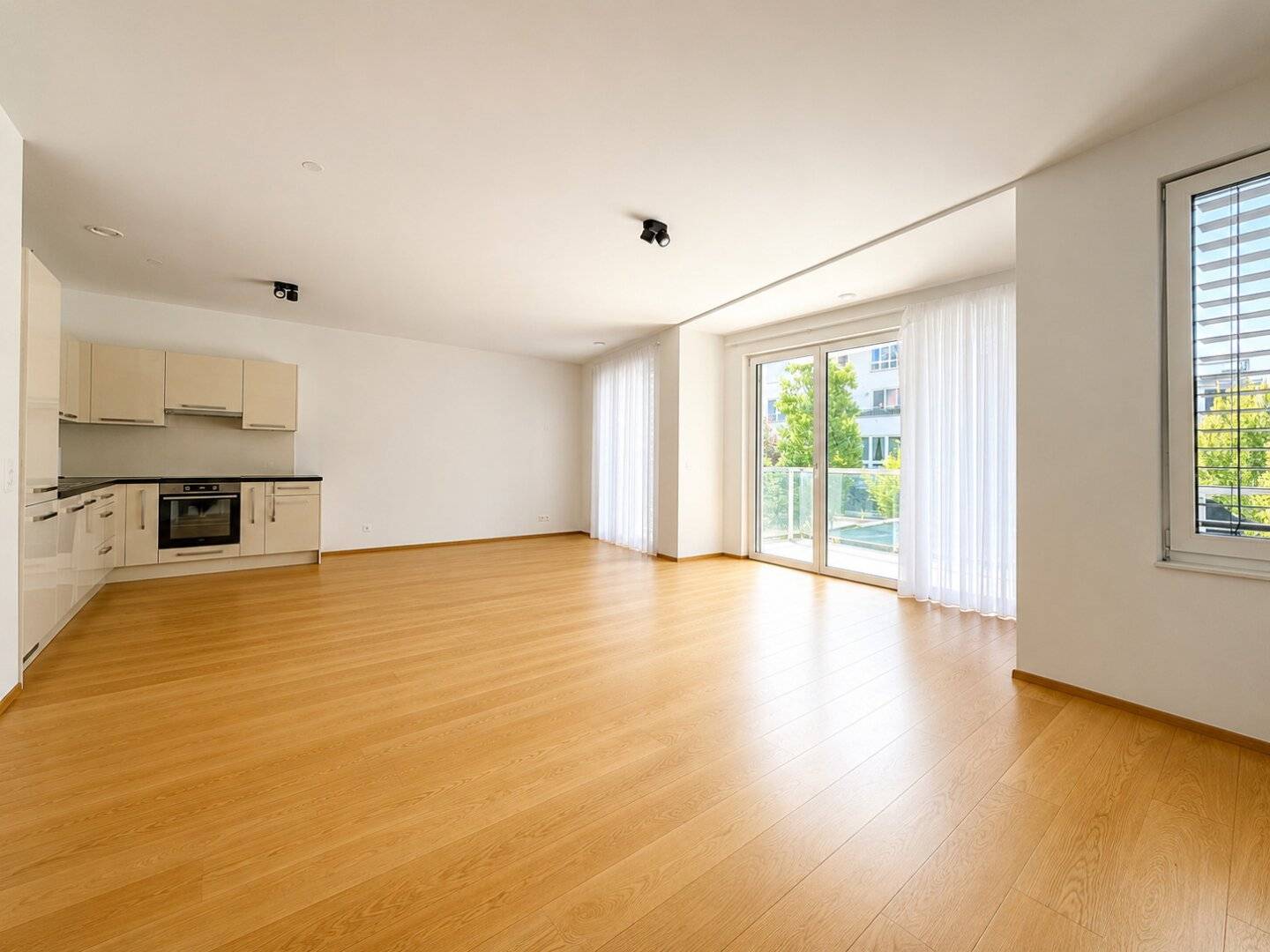 TRAUMHAFTE 3-Zimmer Gartenwohnung mit Terrasse &amp; Balkon in 1190 Wien