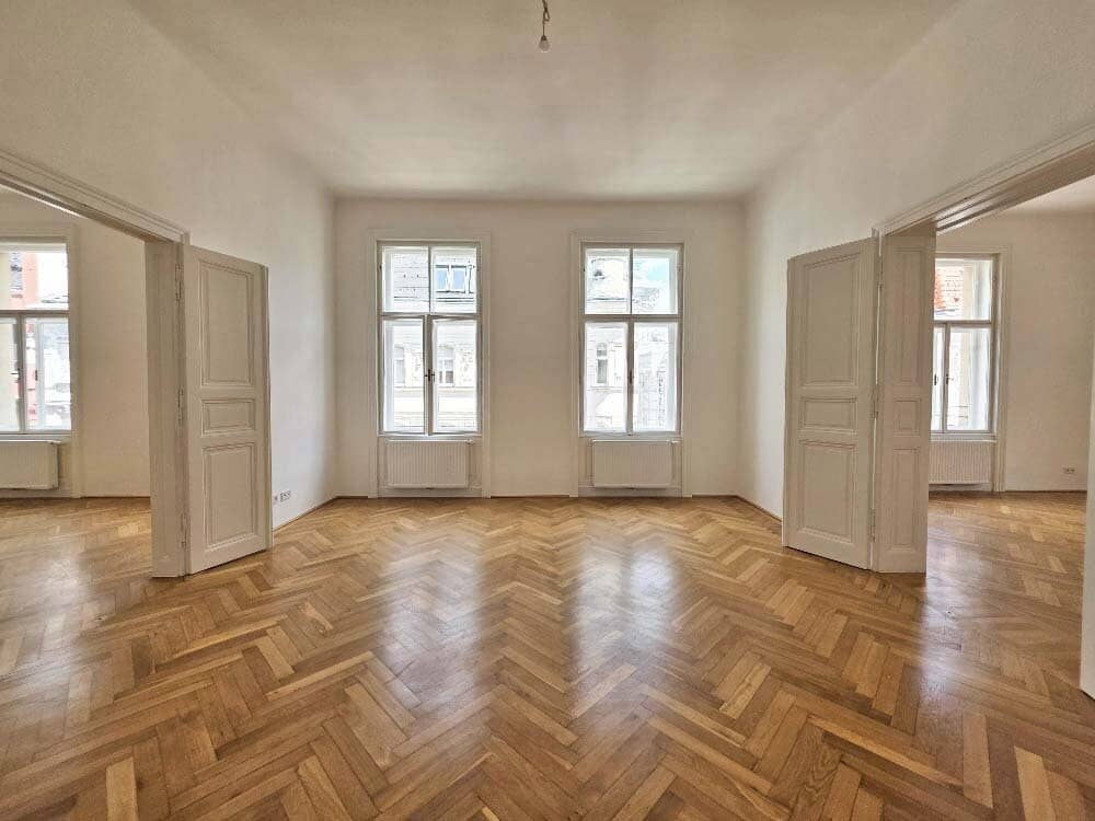 CAPISTRANGASSE | 4-Zimmer + Küche Altbauwohnung | ERSTBEZUG | barrierefreier Zugang