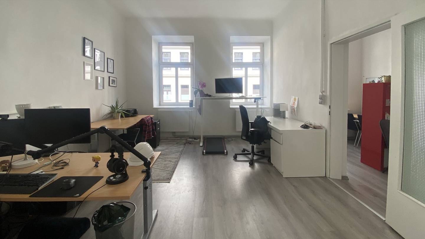 Kleines feines Büro im Fünften