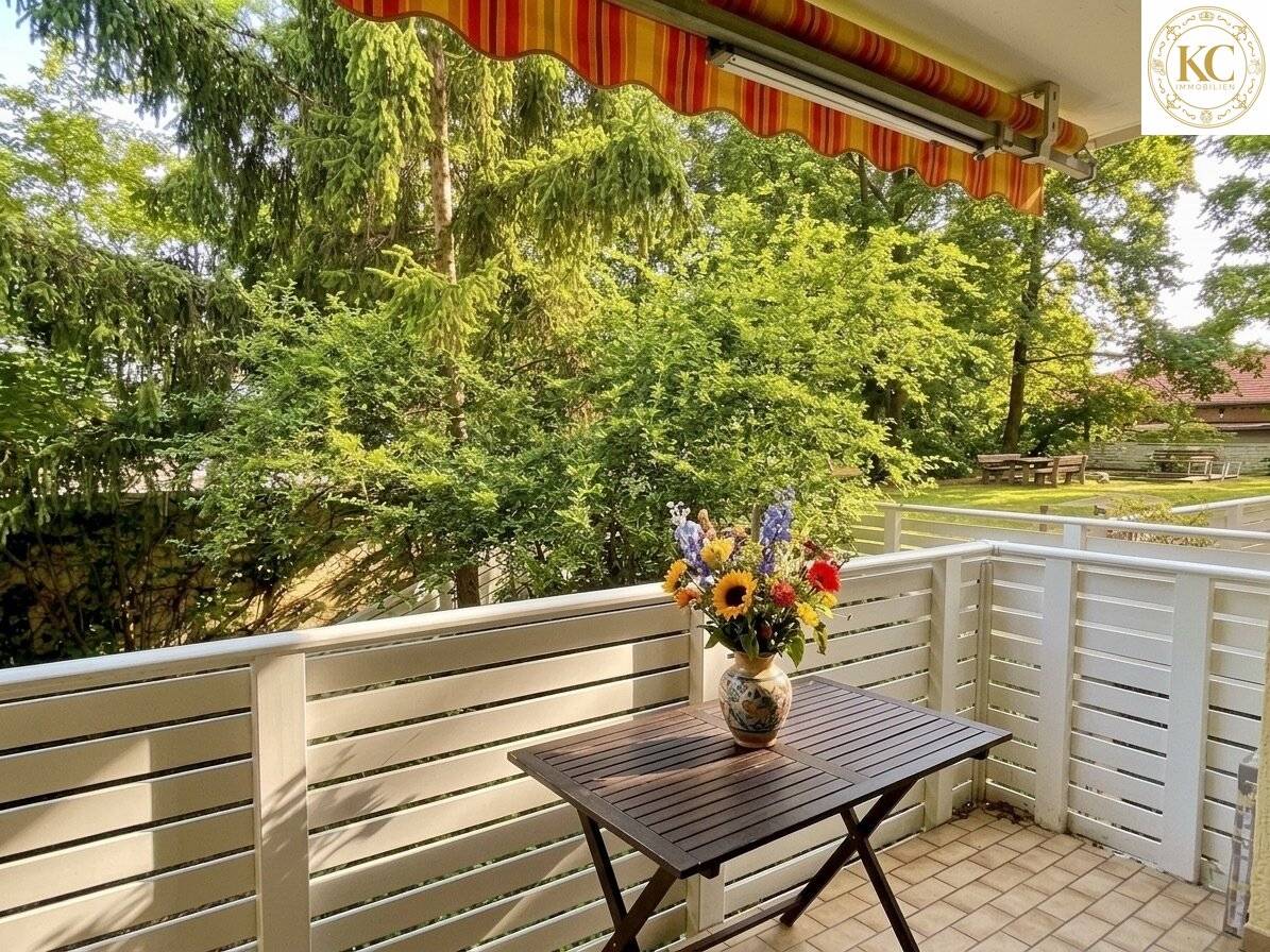 Ruheinsel mit Loggia, Garten und Garage in Graz-Geidorf