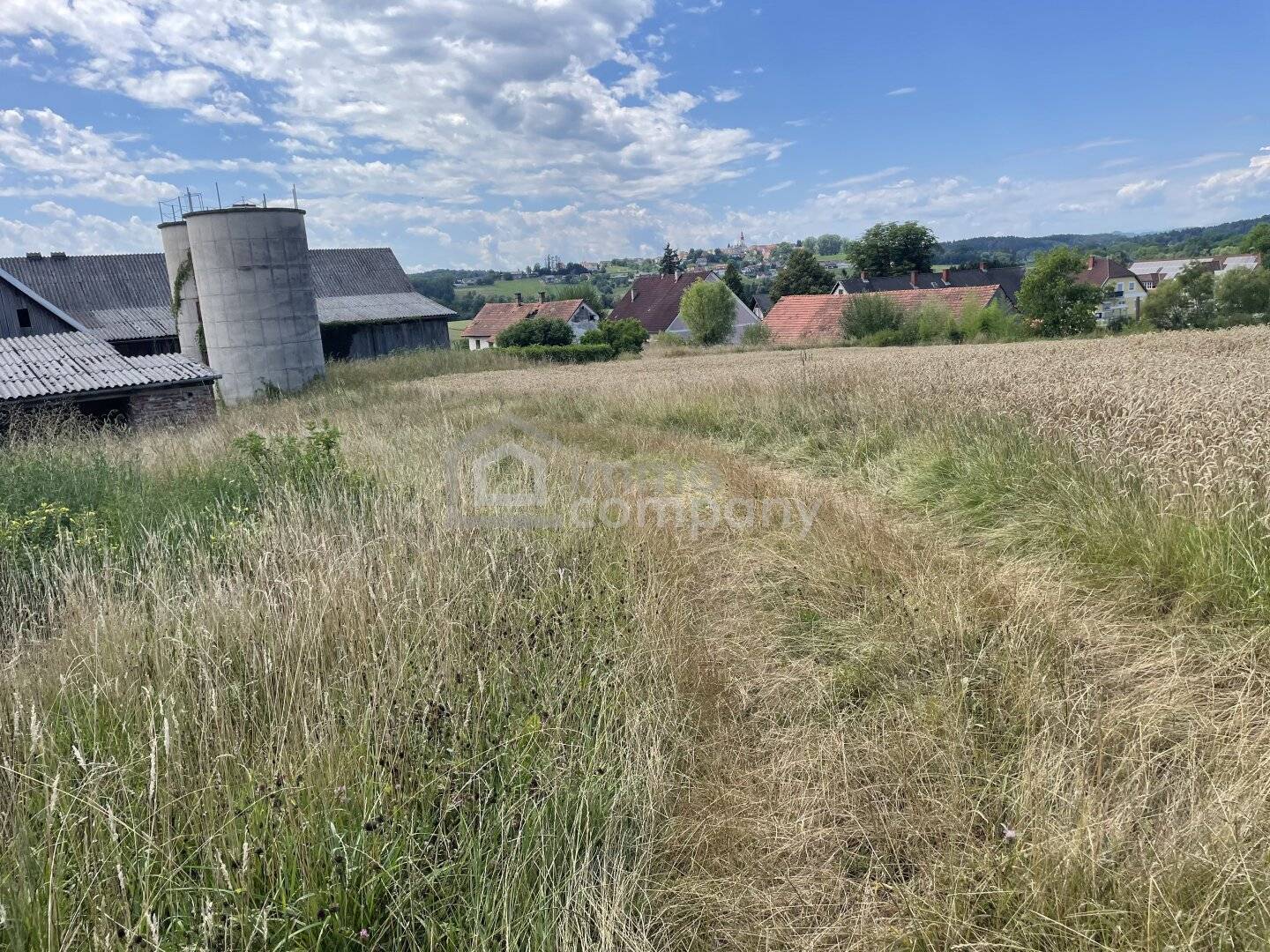 Historisches Anwesen mit rund 8.170 m² Bauland (Dorfgebiet) * Raum für Wohnen, Geschichte und neue Ideen