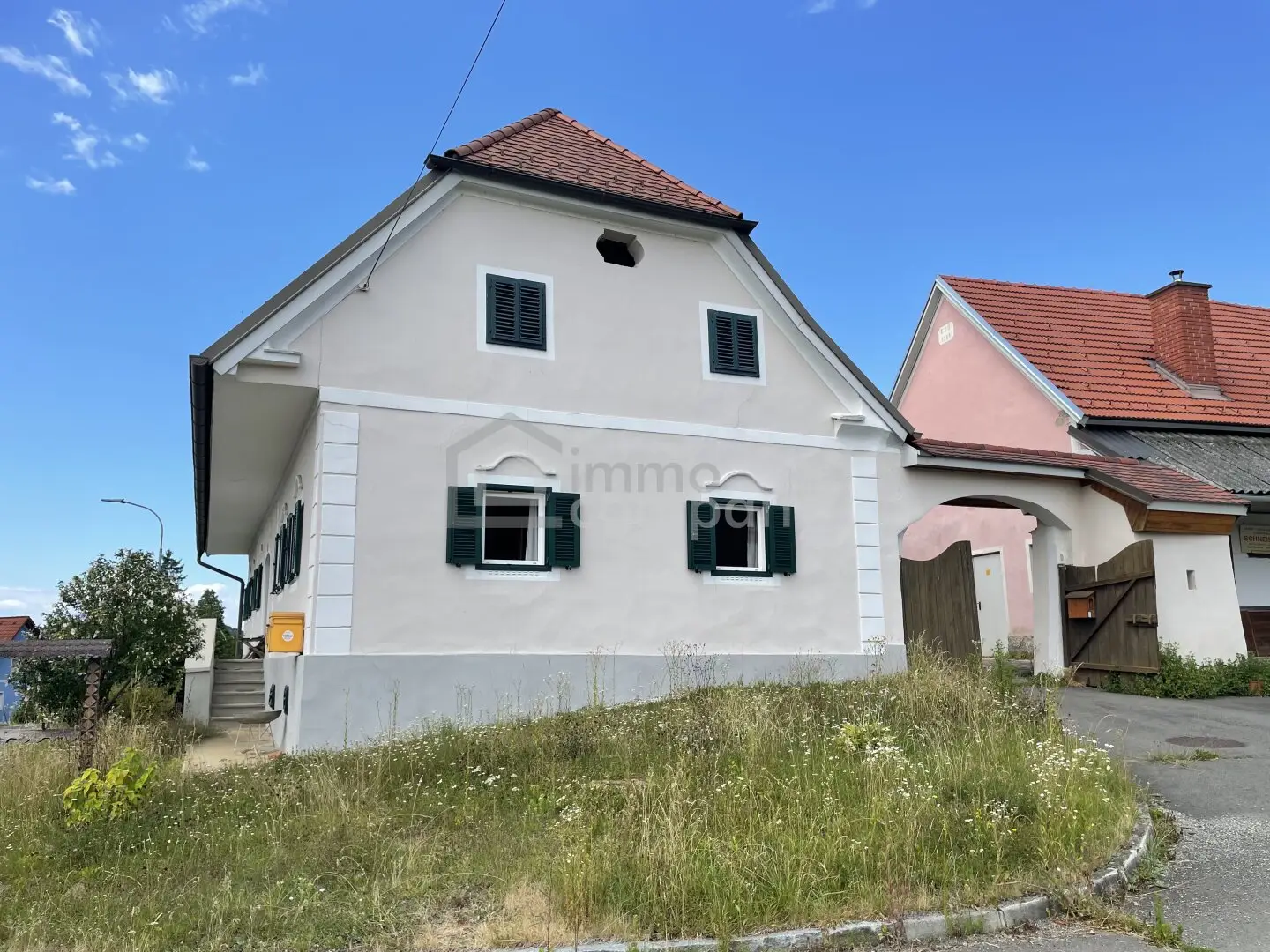 Historisches Anwesen mit rund 8.170 m² Bauland (Dorfgebiet) * Raum für Wohnen, Geschichte und neue Ideen