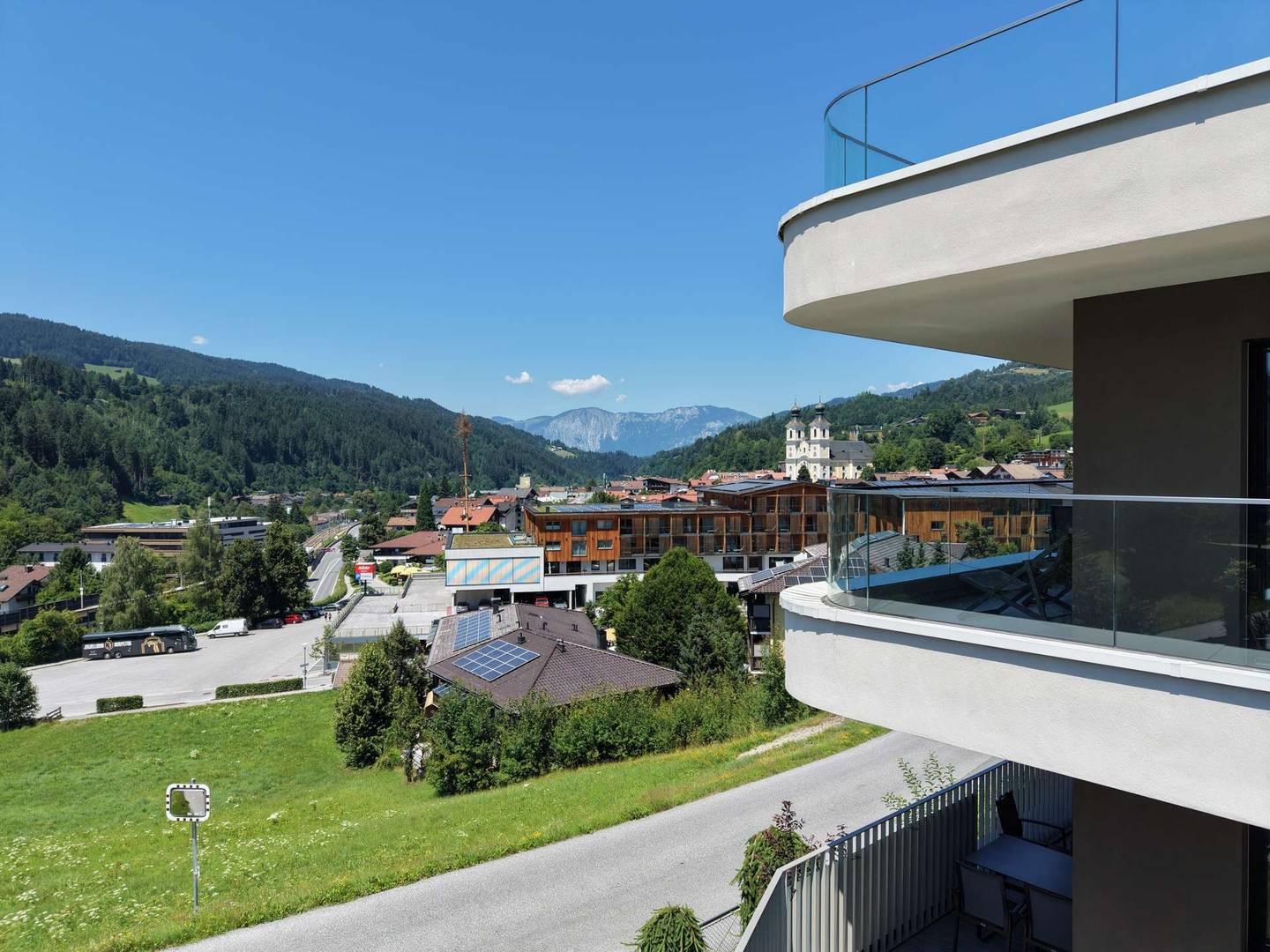 Neuwertige Wohnung direkt an der Skipiste