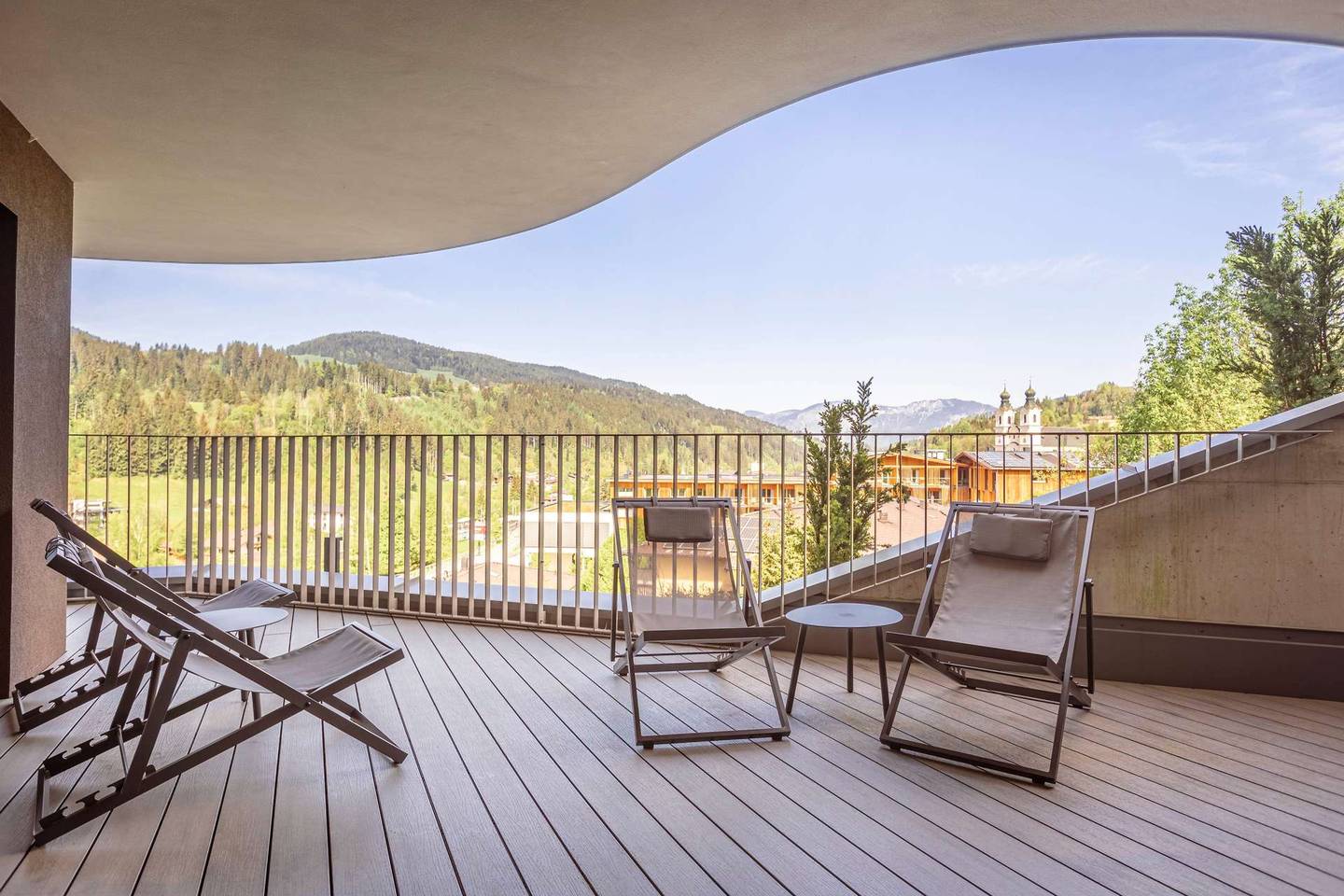 Wohnung direkt an der Skipiste mit großer Terrasse