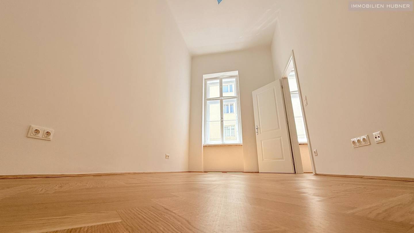 Lichtdurchflutete sanierte Altbauwohnung nahe Augarten
