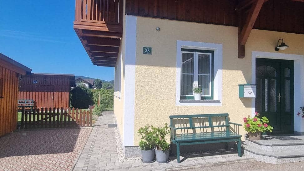 Familienwohnung mit Garten und Solaranlage