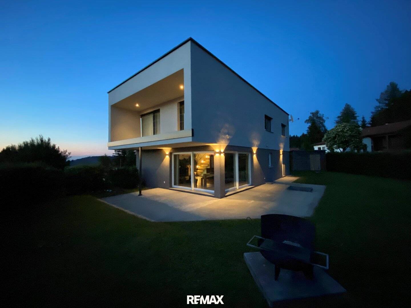 Modernes Einfamilienhaus mit grandioser Fernsicht!