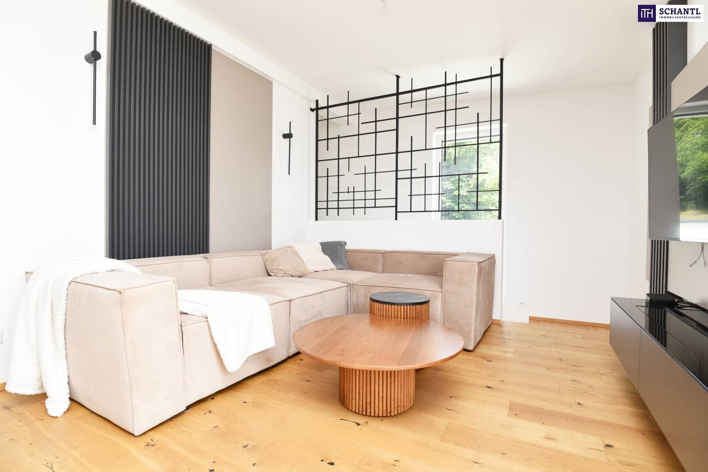 Weiz von oben - Design von morgen - Penthouse mit Panorama-Terrasse, Garten &amp; Kellerstöckl