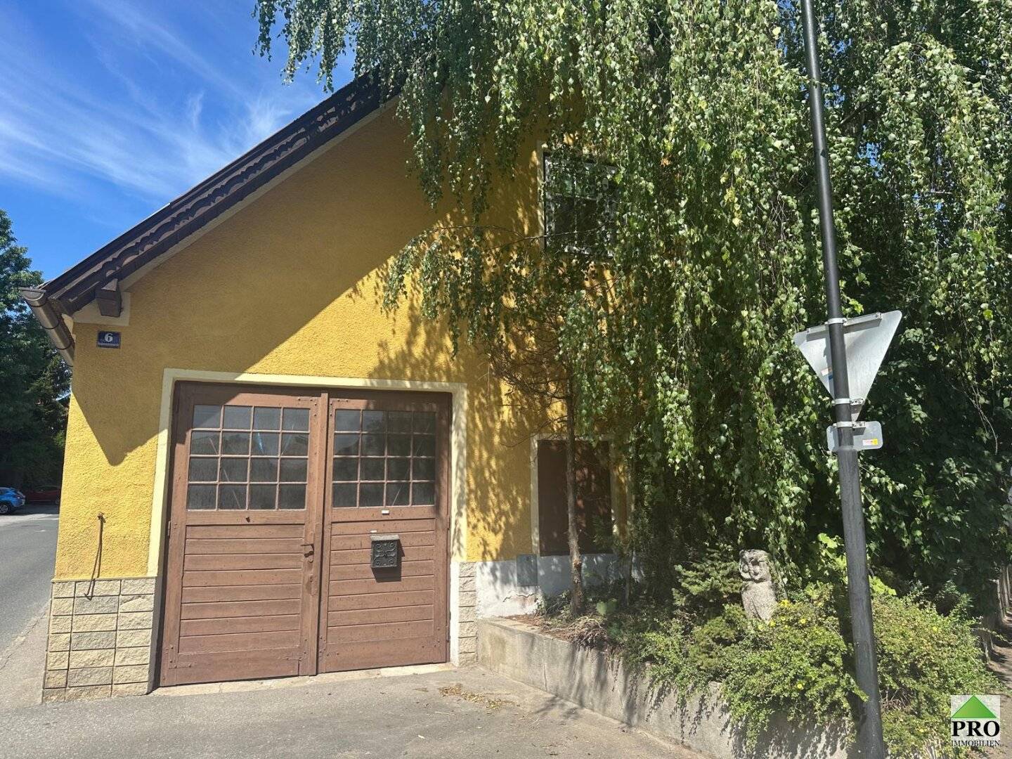Waldviertel-Wochenendhaus! Im malerischen Ort Kautzen liegt dieses Haus mit viel Platz!